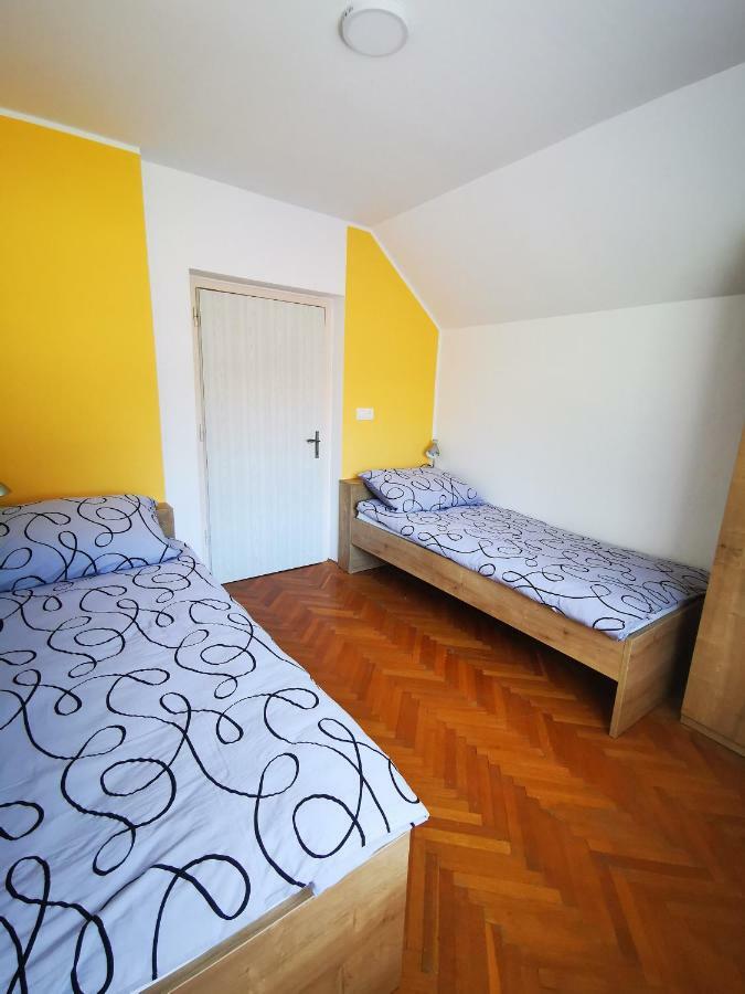 Apartmaji Tomsic Mojstrana Kültér fotó